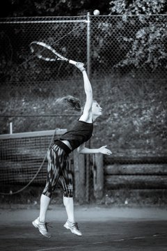 Ausschnitte 2421 - Sport-Shop Hiller Open